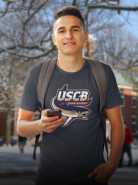 A student is wearing a USCB t-shirt of Freshman design