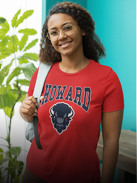 A girl is wearing red HOWARD t-shirt of Athletic design