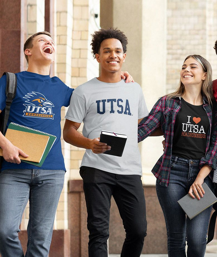 group of students wearing UTSA apparel